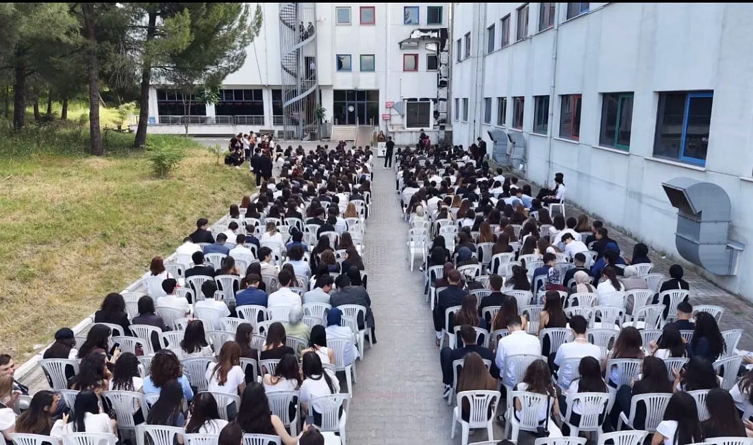 Bursa’nın en iyi liselerinin öğrencileri çalıştayda buluştu Bursa Erkek Lisesi ve Tofaş Fen Lisesi iş birliğinde düzenlenen