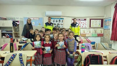 Aydın İl Jandarma Komutanlığı ekipleri, Sultanhisar’ın Savatlı Mahallesi’ndeki Salavatlı İlkokulu’nda