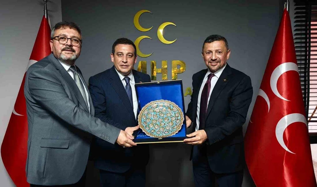 MHP Kütahya Milletvekili Erbaş’tan İl Başkanı Özkan’a ziyaret Milliyetçi Hareket Partisi (MHP) Kütahya Milletvekili Ahmet Erbaş bir takım