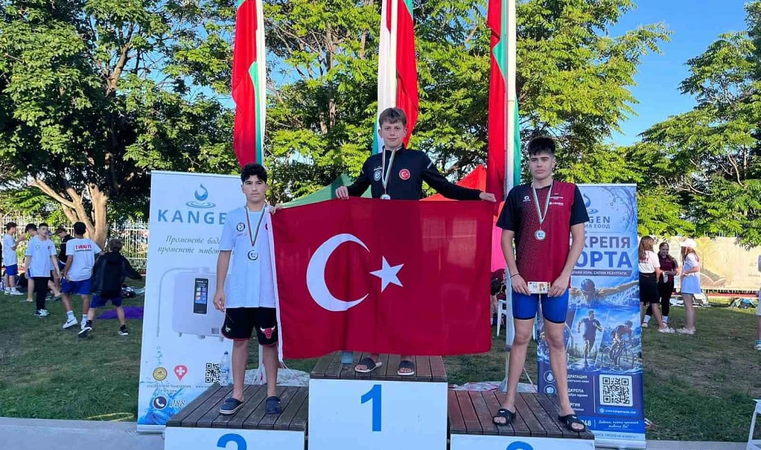 Yıldırımlı genç yüzücüler Türkiye’nin gururu oldu Uluslararası organizasyonlarda madalyaları toplayan Yıldırım Belediyesporlu genç yüzücüler, Türkiye’nin ve