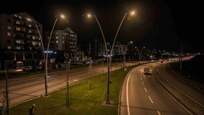 Bursa’da uzun süredir aydınlatma sorunu yaşanan Çalı Yolu, Büyükşehir Belediyesi’nin