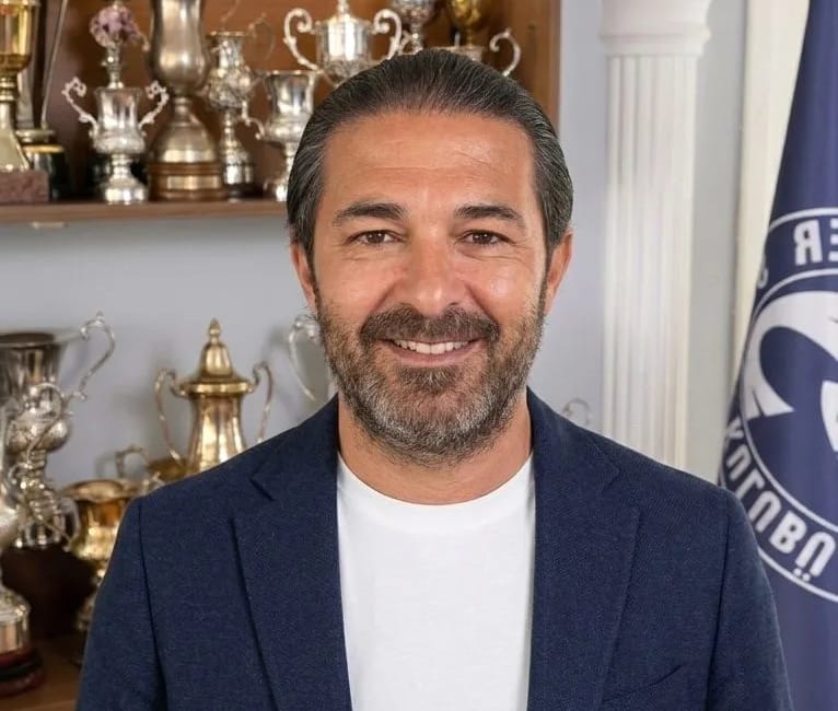 Hakan Dede, takımların gözdesi oldu Trendyol 1. Lig ekiplerinden Sarıyer’de geçtiğimiz sezon idari menajerlik görevini