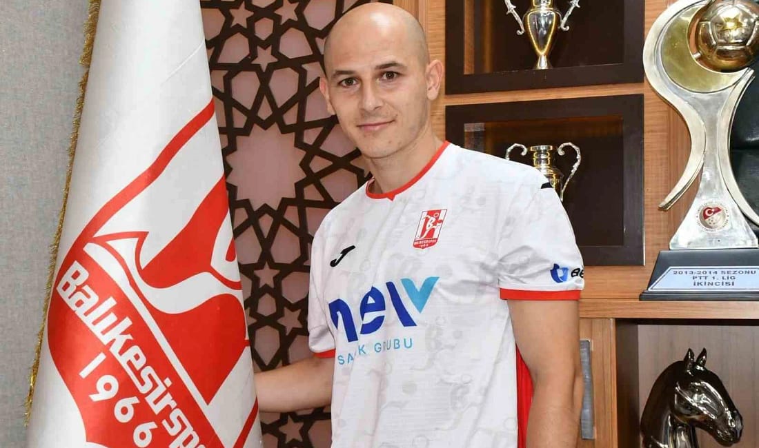 Muhammed Raşit Şahingöz Balıkesirspor’da Balıkesirspor kariyerin de son üç sezonunda şampiyonluk yaşayan tecrübeli orta