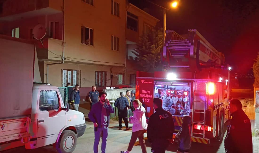 Eski eşinin evine molotofkokteyli atan şahıs yakalandı Bursa’nın İnegöl ilçesinde eski eşinin yaşadığı evi, molotofkokteyli atarak kundaklamaya