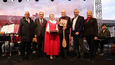 Türk müziğinin usta ismi Cahit Berkay, Osmangazi’de genç orkestra ve